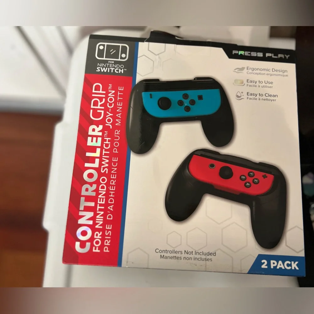 Nintendo Switch Joy-Con Controller Grip 2 Pack NIB
